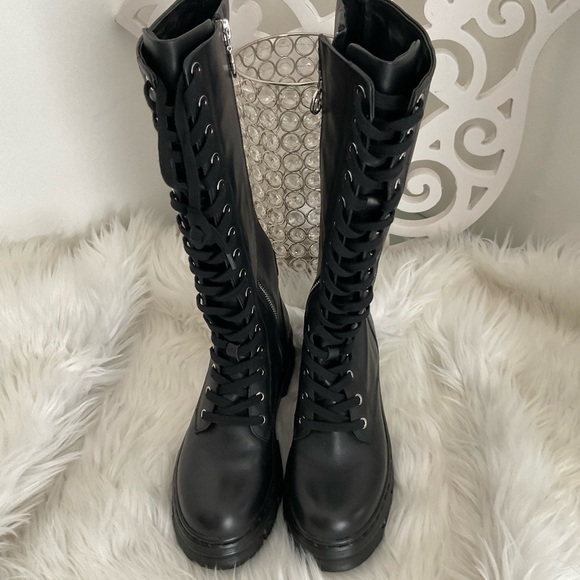Wishbone leather boots - Picture 16 of 16